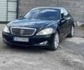 Черный Мерседес 320, объемом двигателя 3 л и пробегом 260 тыс. км за 5999 $, фото 1 на Automoto.ua
