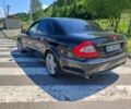 Чорний Мерседес 320, об'ємом двигуна 3 л та пробігом 315 тис. км за 10215 $, фото 1 на Automoto.ua