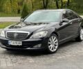 Черный Мерседес 320, объемом двигателя 3 л и пробегом 230 тыс. км за 16400 $, фото 1 на Automoto.ua