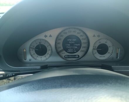 Черный Мерседес 320, объемом двигателя 3.2 л и пробегом 315 тыс. км за 7300 $, фото 4 на Automoto.ua