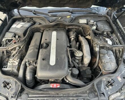 Чорний Мерседес 320, об'ємом двигуна 3.2 л та пробігом 463 тис. км за 3350 $, фото 11 на Automoto.ua