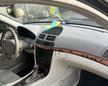 Чорний Мерседес 320, об'ємом двигуна 3.2 л та пробігом 463 тис. км за 3350 $, фото 9 на Automoto.ua