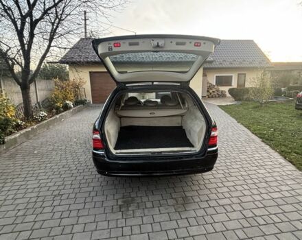 Чорний Мерседес 320, об'ємом двигуна 3.2 л та пробігом 463 тис. км за 3350 $, фото 5 на Automoto.ua