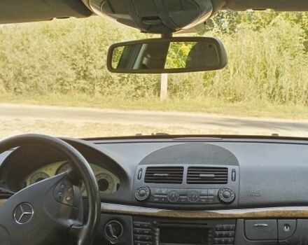 Черный Мерседес 320, объемом двигателя 3 л и пробегом 450 тыс. км за 3000 $, фото 4 на Automoto.ua