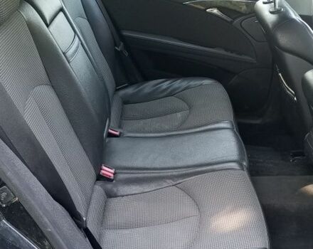 Черный Мерседес 320, объемом двигателя 3 л и пробегом 450 тыс. км за 3000 $, фото 2 на Automoto.ua