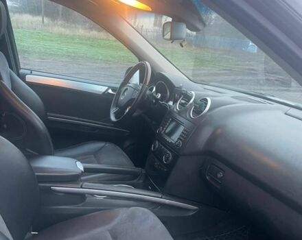 Черный Мерседес 320, объемом двигателя 3 л и пробегом 440 тыс. км за 7500 $, фото 6 на Automoto.ua