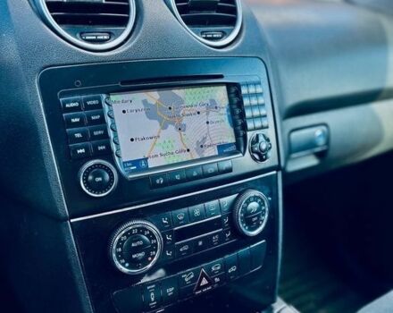 Черный Мерседес 320, объемом двигателя 3 л и пробегом 273 тыс. км за 3600 $, фото 5 на Automoto.ua