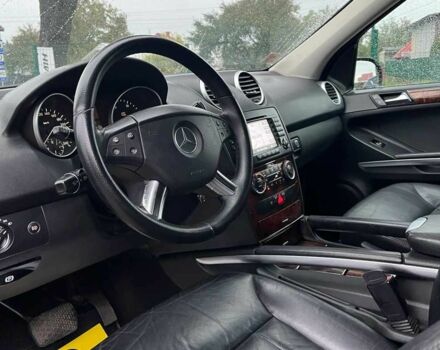 Чорний Мерседес 320, об'ємом двигуна 3 л та пробігом 517 тис. км за 10100 $, фото 7 на Automoto.ua