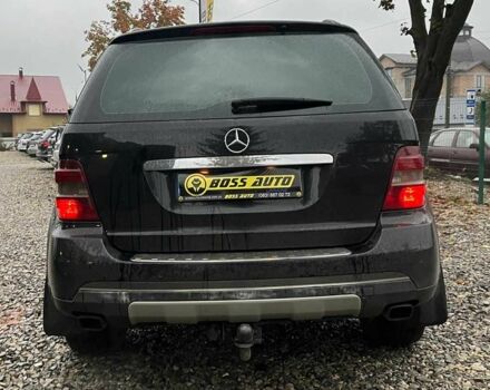 Чорний Мерседес 320, об'ємом двигуна 3 л та пробігом 517 тис. км за 10100 $, фото 5 на Automoto.ua