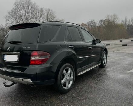 Черный Мерседес 320, объемом двигателя 3 л и пробегом 330 тыс. км за 10999 $, фото 2 на Automoto.ua