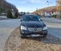 Черный Мерседес 320, объемом двигателя 3 л и пробегом 326 тыс. км за 12500 $, фото 1 на Automoto.ua