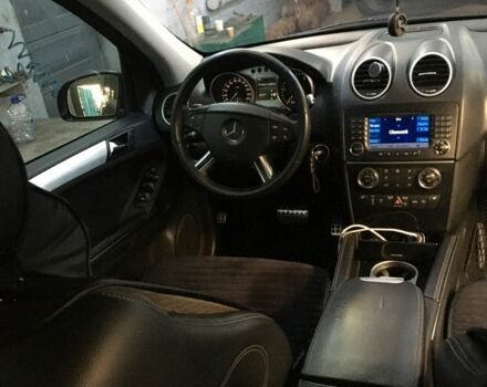 Мерседес 320 2007 в Шепетовке на Automoto.ua Черный Мерседес 320, объемом двигателя 3 л и пробегом 285 тыс. км за 11200 $, фото 5 на Automoto.ua