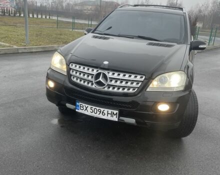 Мерседес 320 2007 в Шепетовке на Automoto.ua Черный Мерседес 320, объемом двигателя 3 л и пробегом 285 тыс. км за 11200 $, фото 1 на Automoto.ua