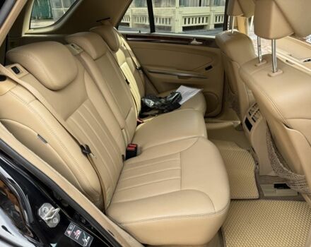 Черный Мерседес 320, объемом двигателя 3 л и пробегом 398 тыс. км за 11300 $, фото 8 на Automoto.ua