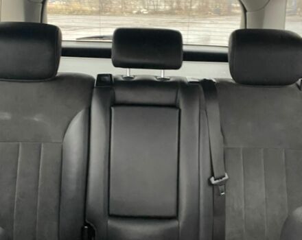 Черный Мерседес 320, объемом двигателя 3 л и пробегом 330 тыс. км за 10999 $, фото 9 на Automoto.ua