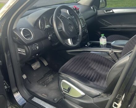 Мерседес 320 2007 в Шепетовке на Automoto.ua Черный Мерседес 320, объемом двигателя 3 л и пробегом 285 тыс. км за 11200 $, фото 17 на Automoto.ua