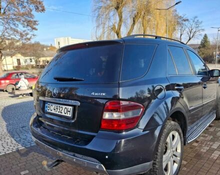 Черный Мерседес 320, объемом двигателя 3 л и пробегом 326 тыс. км за 12300 $, фото 2 на Automoto.ua