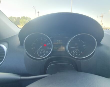 Черный Мерседес 320, объемом двигателя 3 л и пробегом 292 тыс. км за 12200 $, фото 9 на Automoto.ua