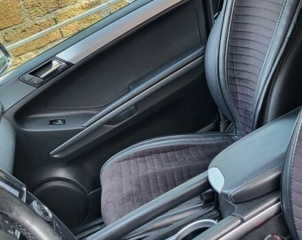 Черный Мерседес 320, объемом двигателя 3 л и пробегом 379 тыс. км за 13700 $, фото 5 на Automoto.ua