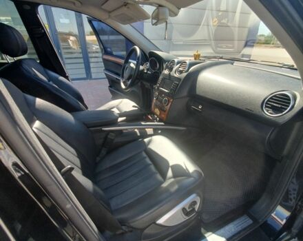 Черный Мерседес 320, объемом двигателя 3 л и пробегом 292 тыс. км за 12200 $, фото 16 на Automoto.ua