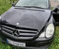 Чорний Мерседес 320, об'ємом двигуна 3 л та пробігом 340 тис. км за 6000 $, фото 1 на Automoto.ua