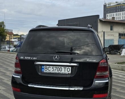 Черный Мерседес 320, объемом двигателя 3 л и пробегом 151 тыс. км за 16300 $, фото 2 на Automoto.ua