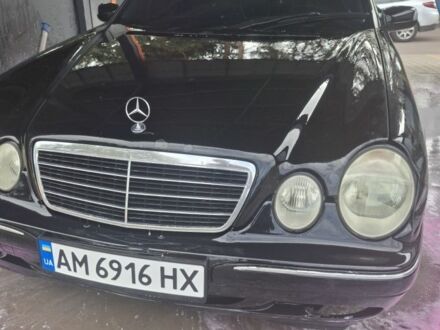 Чорний Мерседес 320, об'ємом двигуна 3.2 л та пробігом 430 тис. км за 2999 $, фото 1 на Automoto.ua