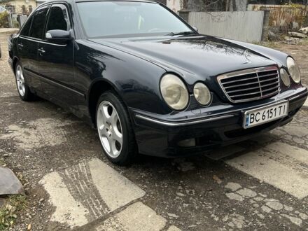 Чорний Мерседес 320, об'ємом двигуна 3.2 л та пробігом 480 тис. км за 4600 $, фото 1 на Automoto.ua