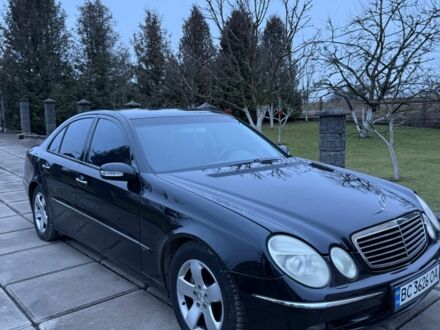 Черный Мерседес 320, объемом двигателя 3.2 л и пробегом 360 тыс. км за 7000 $, фото 1 на Automoto.ua