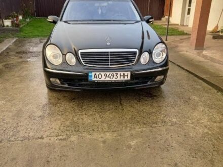Черный Мерседес 320, объемом двигателя 3.2 л и пробегом 400 тыс. км за 5500 $, фото 1 на Automoto.ua