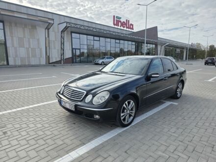 Черный Мерседес 320, объемом двигателя 3 л и пробегом 326 тыс. км за 4500 $, фото 1 на Automoto.ua