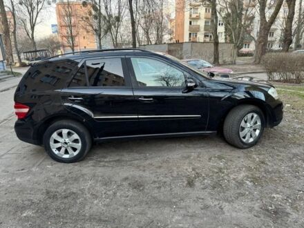 Мерседес 320 2006 в Сумах на Automoto.ua Черный Мерседес 320, объемом двигателя 3 л и пробегом 228 тыс. км за 2715 $, фото 1 на Automoto.ua