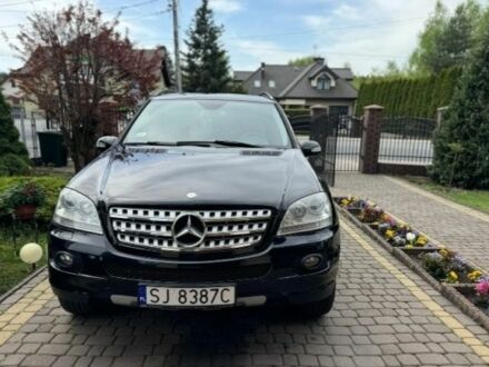Мерседес 320 2007 в Хмельнике на Automoto.ua Черный Мерседес 320, объемом двигателя 3 л и пробегом 240 тыс. км за 2400 $, фото 1 на Automoto.ua