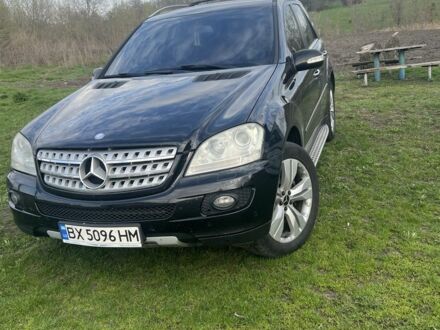 Мерседес 320 2007 в Шепетовке на Automoto.ua Черный Мерседес 320, объемом двигателя 3 л и пробегом 285 тыс. км за 11200 $, фото 1 на Automoto.ua