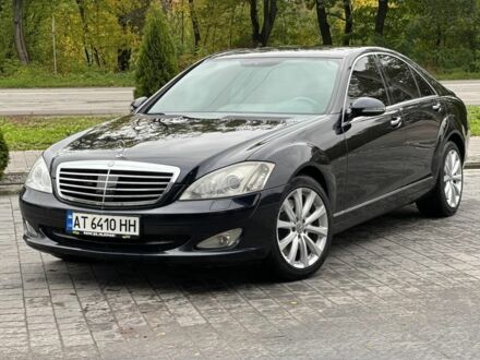 Мерседес 320 2008 в Ивано-Франковске на Automoto.ua Черный Мерседес 320, объемом двигателя 3 л и пробегом 230 тыс. км за 16400 $, фото 1 на Automoto.ua
