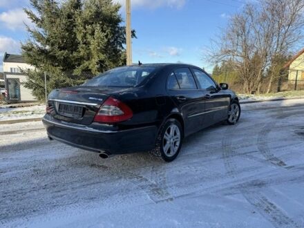 Чорний Мерседес 320, об'ємом двигуна 3 л та пробігом 300 тис. км за 2484 $, фото 1 на Automoto.ua