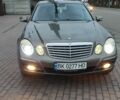 Коричневый Мерседес 320, объемом двигателя 0 л и пробегом 480 тыс. км за 8500 $, фото 1 на Automoto.ua