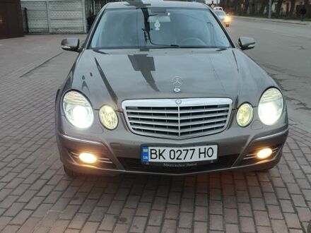 Мерседес 320 2006 в Ровно на Automoto.ua Коричневый Мерседес 320, объемом двигателя 0 л и пробегом 480 тыс. км за 8500 $, фото 1 на Automoto.ua