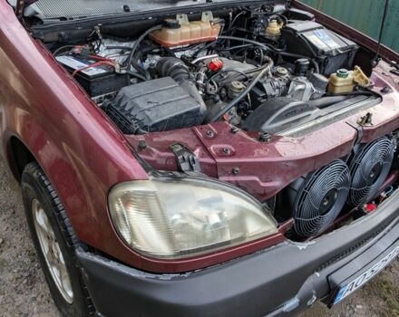 Красный Мерседес 320, объемом двигателя 3.2 л и пробегом 352 тыс. км за 3600 $, фото 5 на Automoto.ua