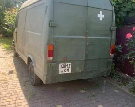 Желтый Мерседес 320, объемом двигателя 2.3 л и пробегом 235 тыс. км за 2300 $, фото 5 на Automoto.ua