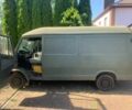 Желтый Мерседес 320, объемом двигателя 2.3 л и пробегом 235 тыс. км за 2300 $, фото 6 на Automoto.ua