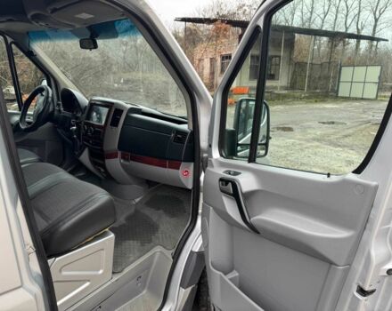 Серый Мерседес 320, объемом двигателя 3.2 л и пробегом 290 тыс. км за 14820 $, фото 9 на Automoto.ua