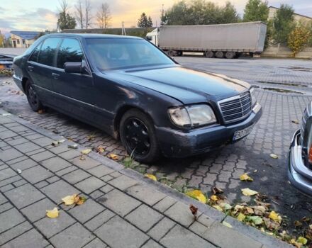 Серый Мерседес 320, объемом двигателя 3.2 л и пробегом 400 тыс. км за 1600 $, фото 1 на Automoto.ua