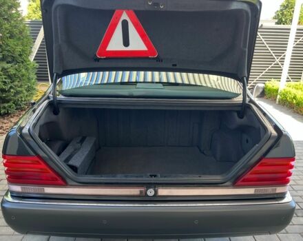 Сірий Мерседес 320, об'ємом двигуна 3.2 л та пробігом 193 тис. км за 12000 $, фото 7 на Automoto.ua