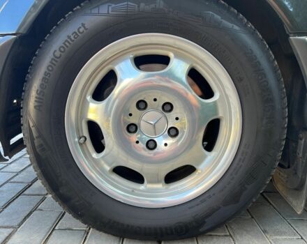 Сірий Мерседес 320, об'ємом двигуна 3.2 л та пробігом 193 тис. км за 12000 $, фото 8 на Automoto.ua