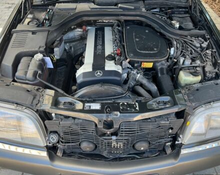 Сірий Мерседес 320, об'ємом двигуна 3.2 л та пробігом 193 тис. км за 12000 $, фото 6 на Automoto.ua