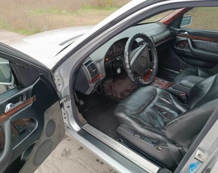 Сірий Мерседес 320, об'ємом двигуна 3.2 л та пробігом 407 тис. км за 3500 $, фото 16 на Automoto.ua