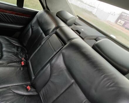 Сірий Мерседес 320, об'ємом двигуна 3.2 л та пробігом 407 тис. км за 3500 $, фото 14 на Automoto.ua