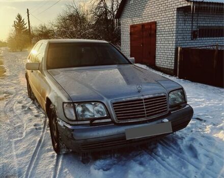 Серый Мерседес 320, объемом двигателя 3.2 л и пробегом 380 тыс. км за 0 $, фото 2 на Automoto.ua