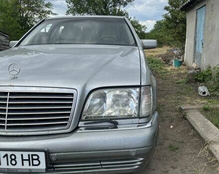 Серый Мерседес 320, объемом двигателя 3.2 л и пробегом 380 тыс. км за 0 $, фото 1 на Automoto.ua